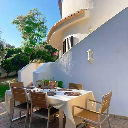 Casa Isolfa - Alto Golf & Country Club Willa *